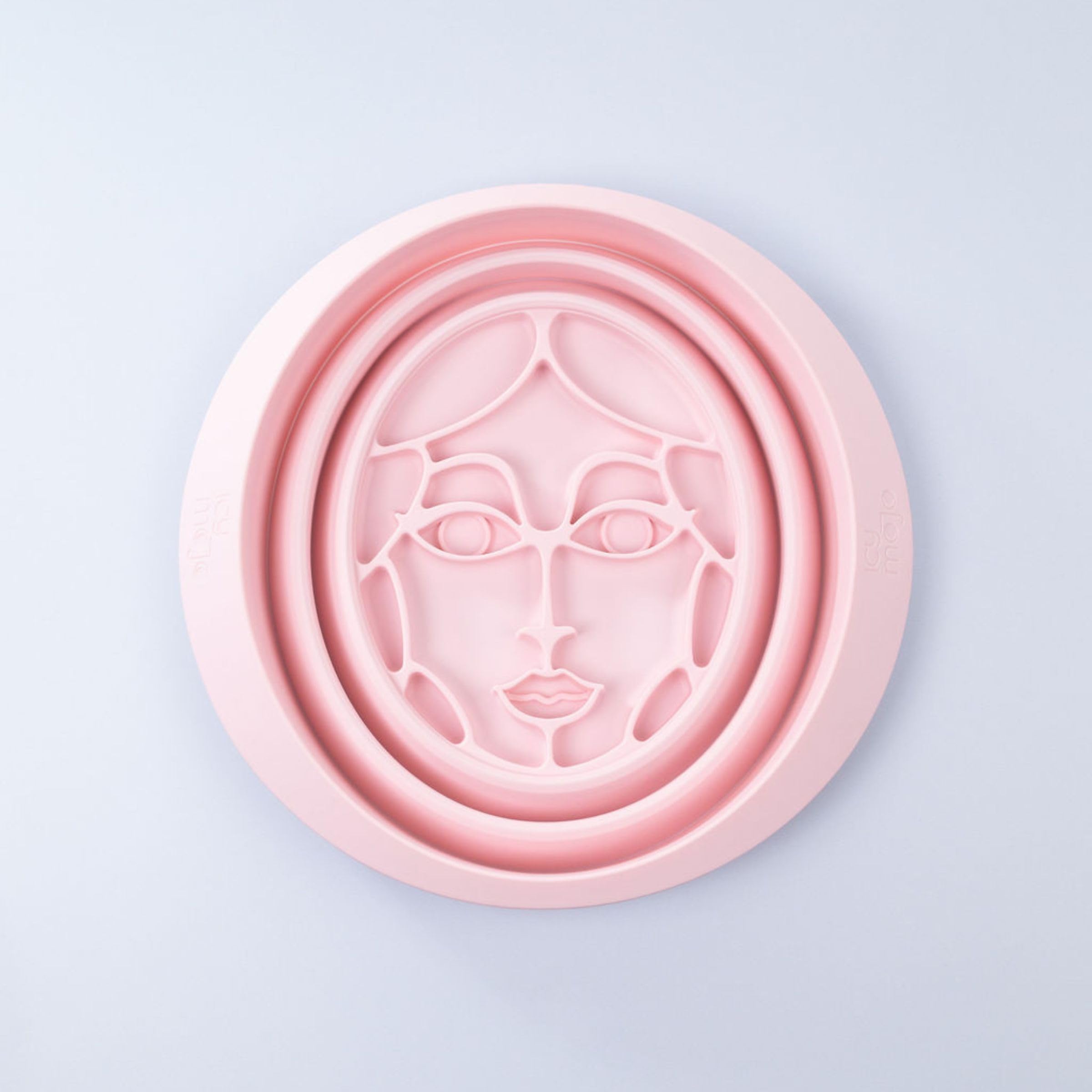 Icy-Mojo cuenco frío plegable para la cara, ideal para un facial refrescante en casa.