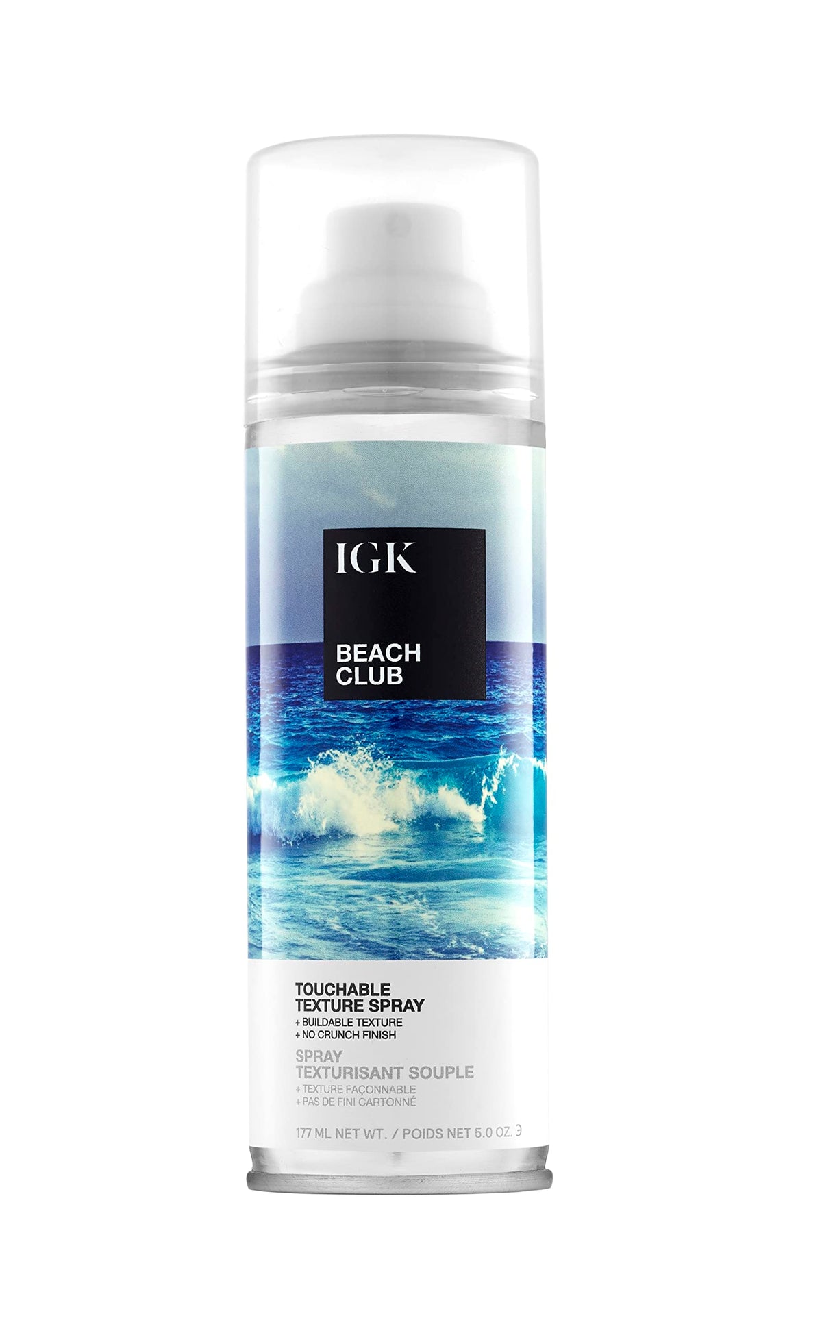 IGK Beach Club Texture Spray aporta volumen y textura ligera para un look playero.