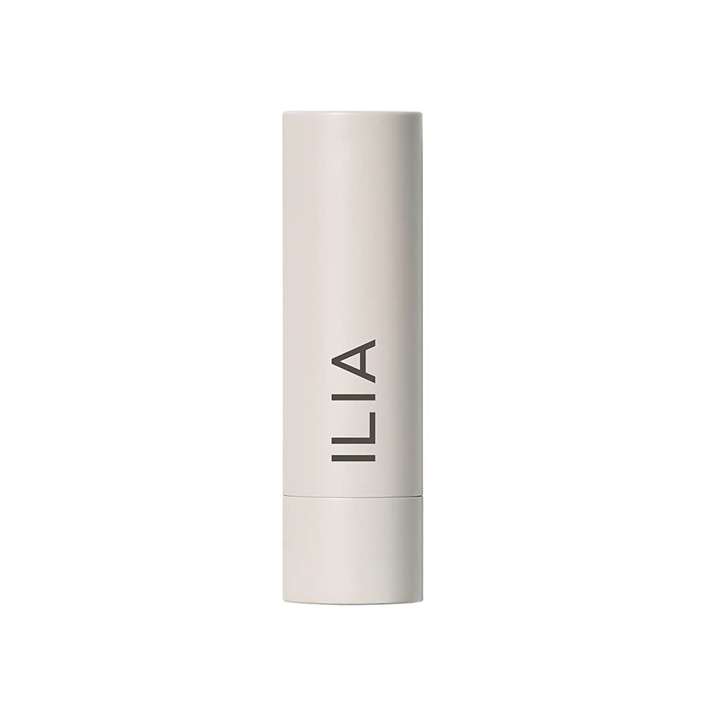 Aplicación suave de ILIA Balmy Tint con crema para labios sedosos.