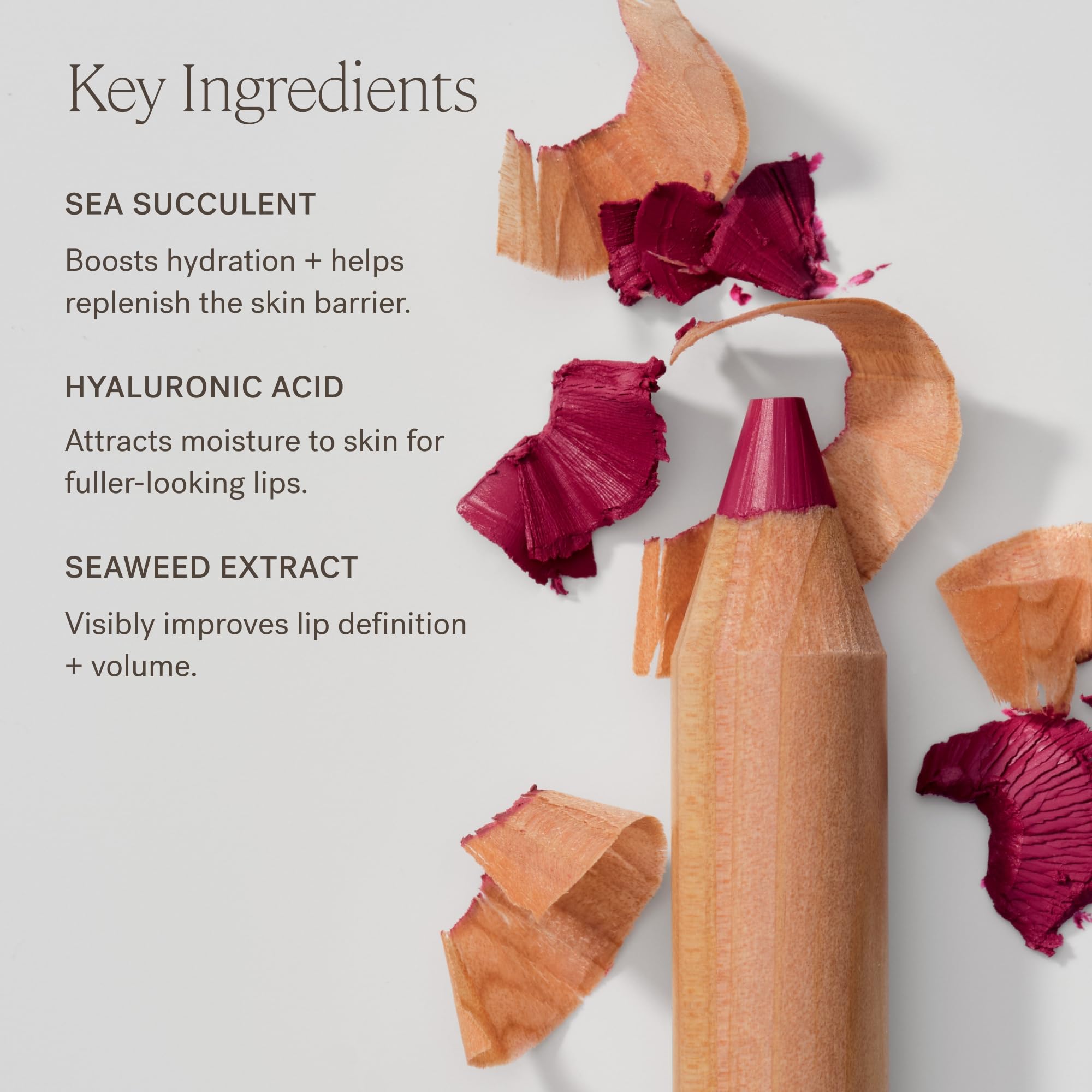 ILIA Lip Sketch Hydrating Crayon Rhyme presenta textura cremosa que desliza sin esfuerzo.