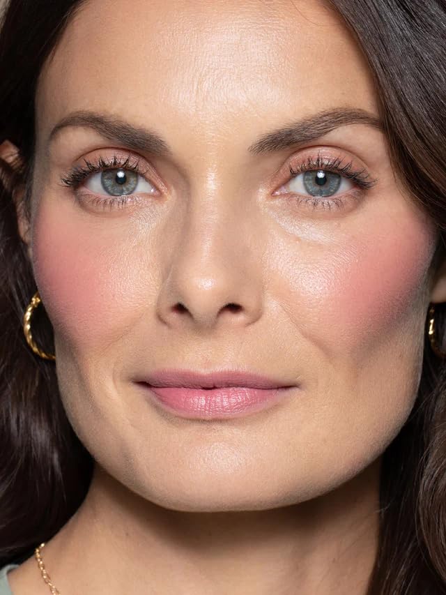 ILIA Multi-Stick tono At Last Mauve Rose para look versátil