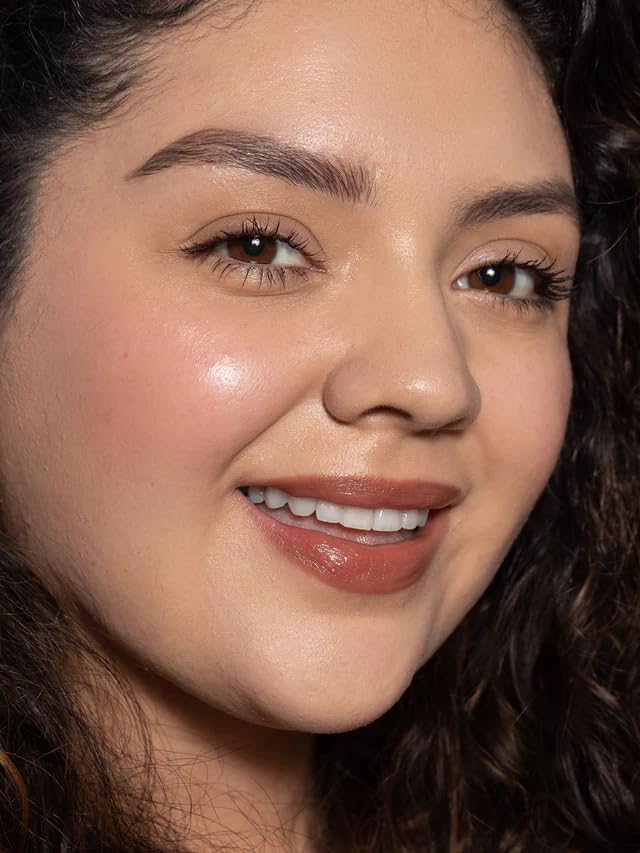 Formule sans silicone adaptée aux lèvres sensibles.