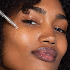 ILIA suero beta-glucano, efecto tensado suave para textura más suave.