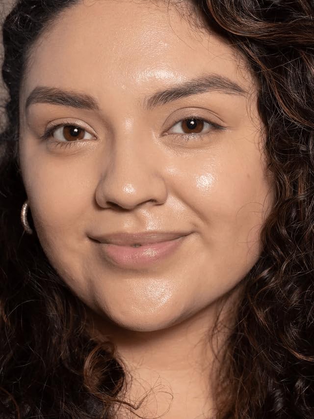 Escualano vegetal en ILIA Skin Tint hidrata sin obstruir poros