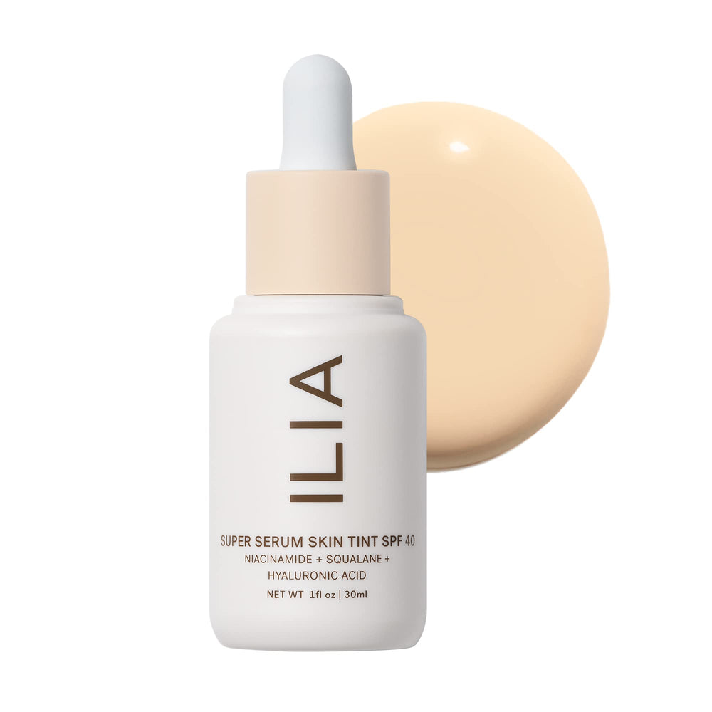 ILIA Super Serum Skin Tint SPF 40 en bote de 30 ml para uso diario.