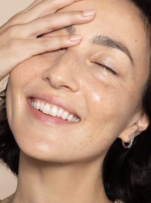 ILIA squalano vegetal hidrata sin obstruir poros.