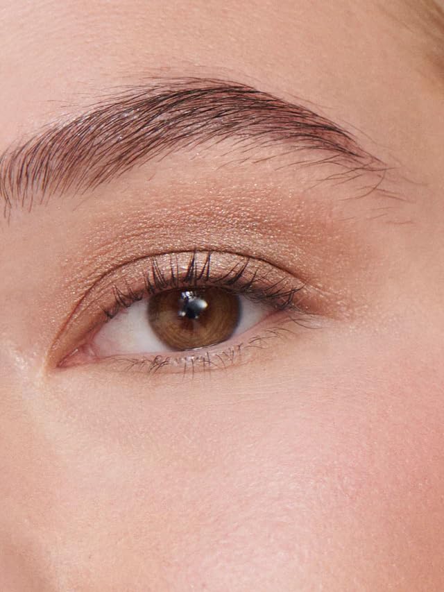 ILIA tinte líquido cromático para ojos, secado rápido para transiciones limpias.