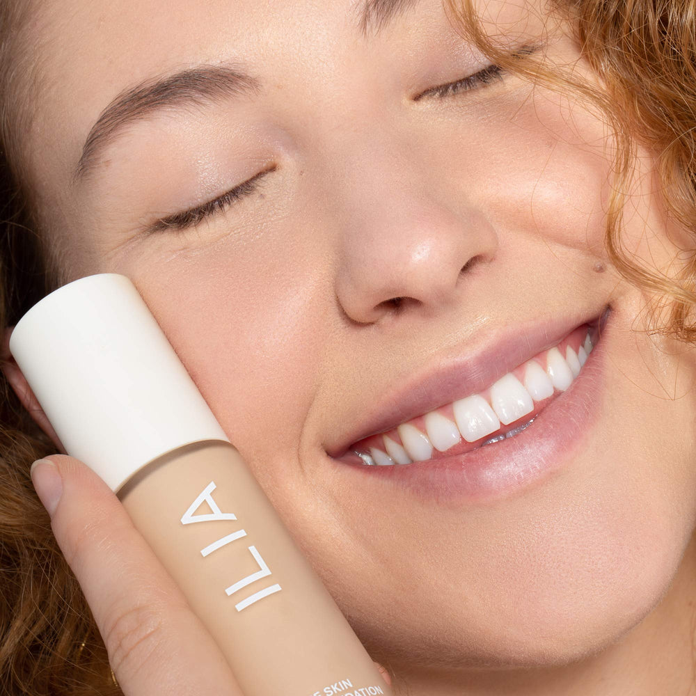 ILIA True Skin Serum Foundation, acabado natural similar a la piel.