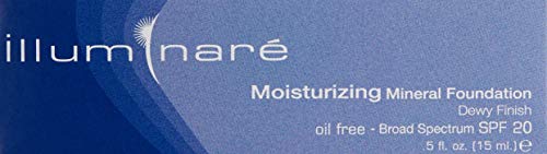 Plano cercano de aplicación suave de Illuminare Portofino Porcelain para acabado natural