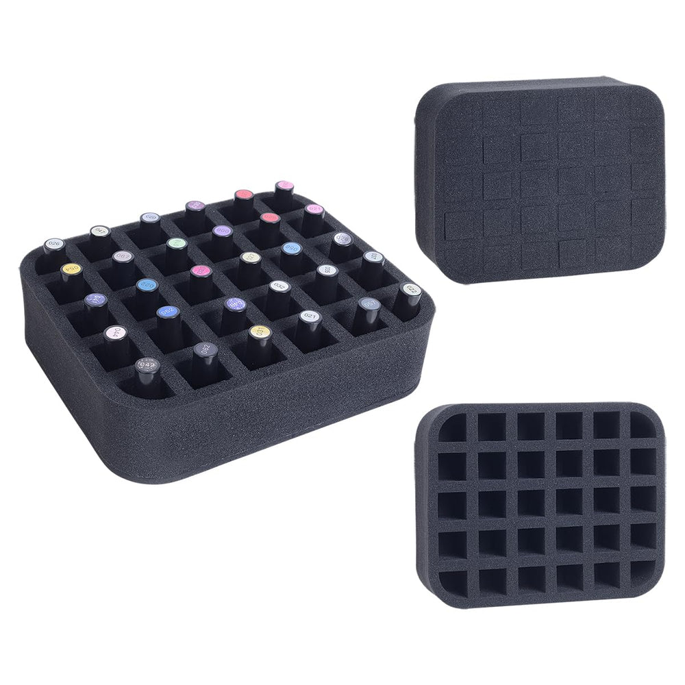 El organizador YAHOURWAT muestra huecos para 30 esmaltes, ordenando la colección.