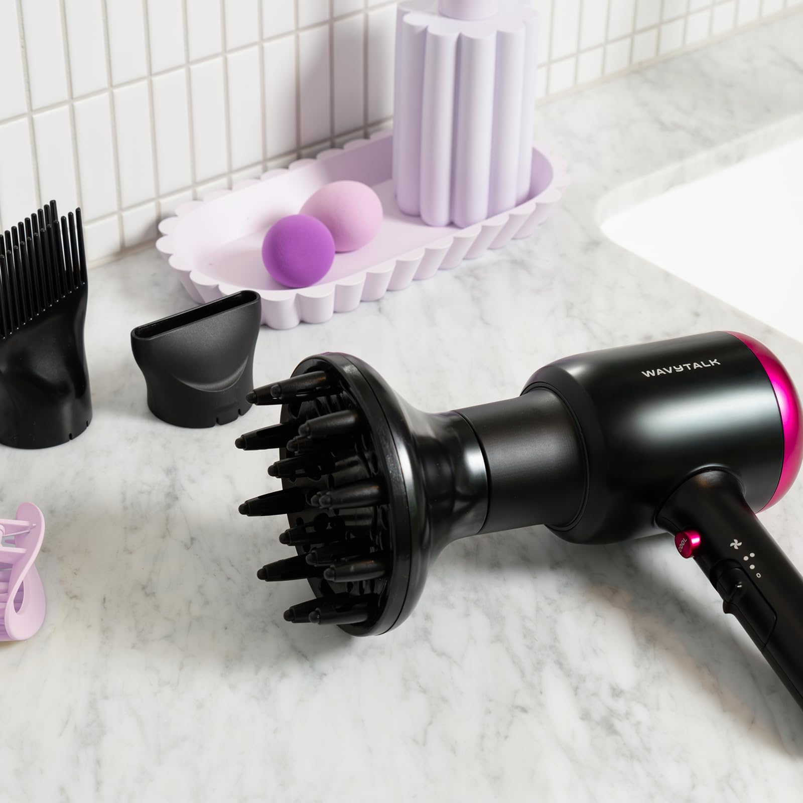 Secador Wavytalk con Difusor – 1875W, Iónico, 3 Accesorios para Cabello