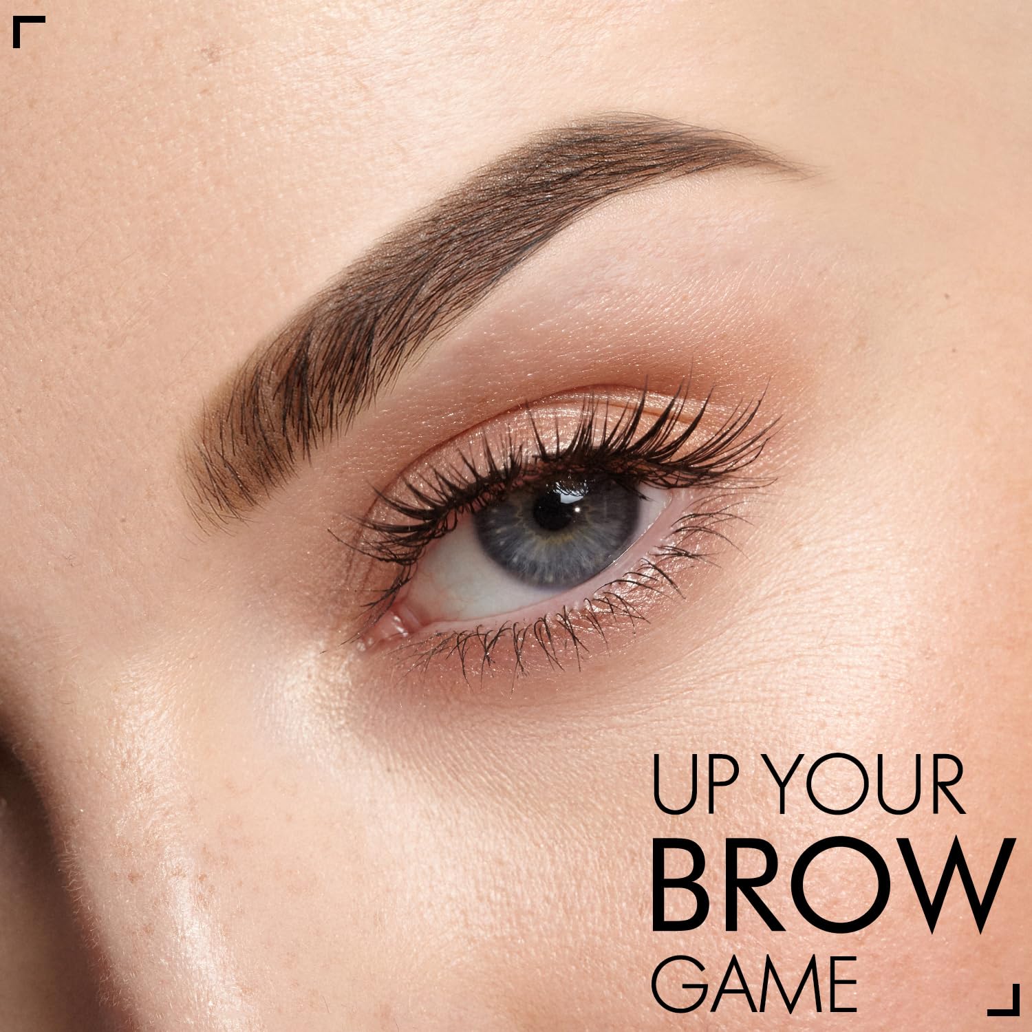 iMethod brocha cejas angulada doble extremo: trazos nítidos y relleno uniforme.