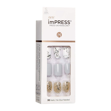 Aplicación fácil de uñas imPRESS sin pegamento en gris corto.