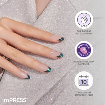 Uñas imPRESS forma ballerina para un perfil elegante.