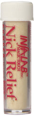 Infalab Nick Relief Estíptico Polvo en frasco de 0.13 oz para cortes menores.