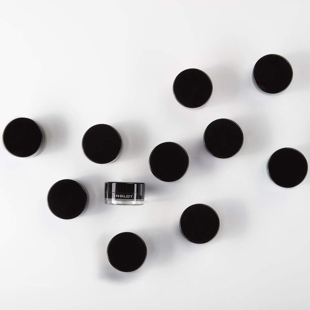 Inglot AMC Eyeliner Gel fórmula vegana para maquillaje responsable