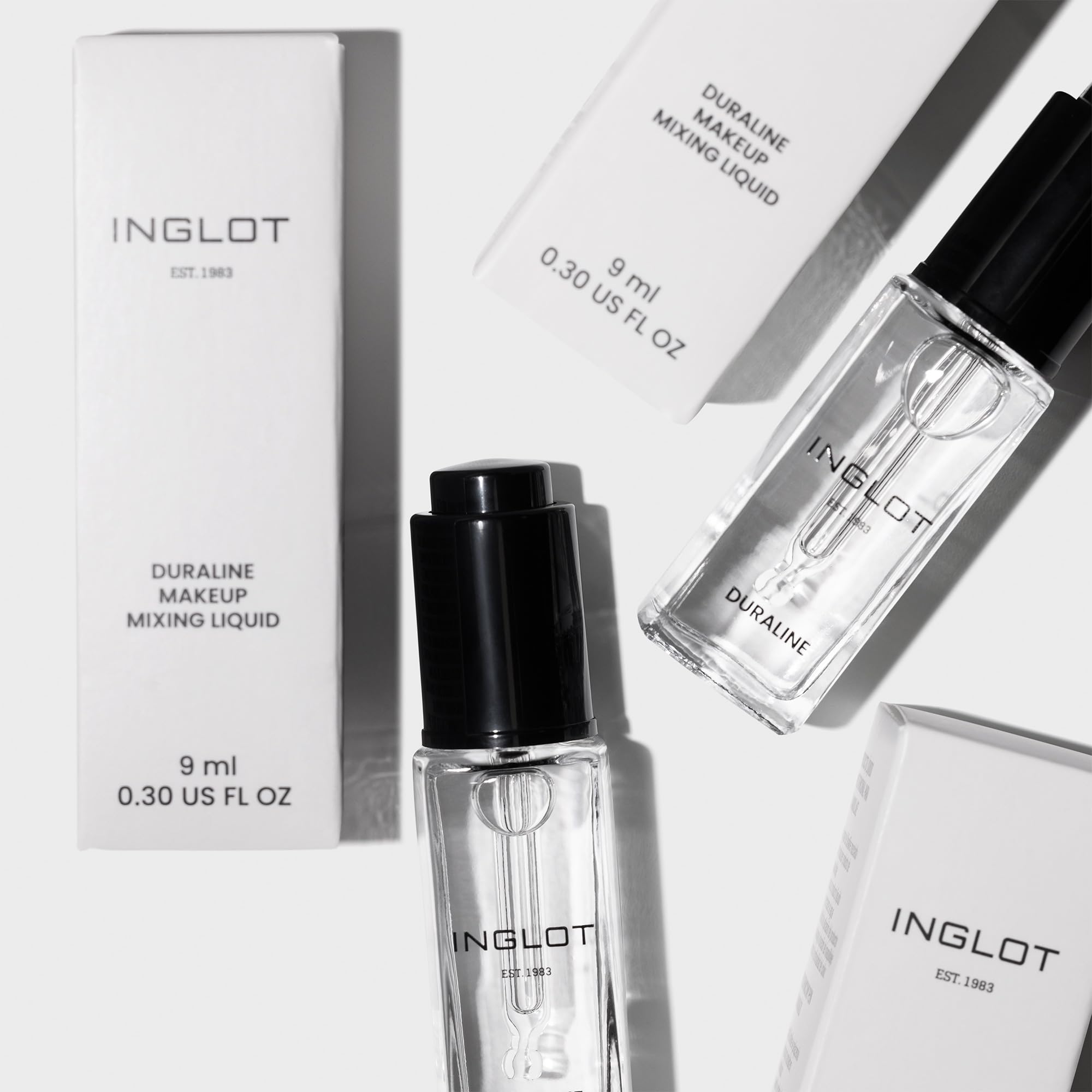Inglot Duraline, convierte tu sombra en delineado ultra duradero.