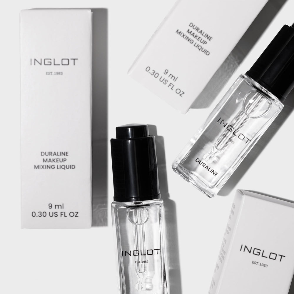 Inglot Duraline transforma una sombra en delineado resistente.