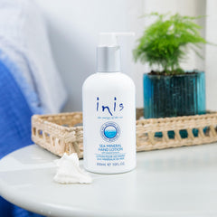 Inis crema de manos, absorción rápida para uso diario.