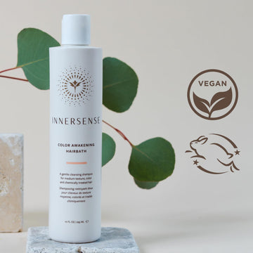 INNERSENSE Humedad: miel sella la humedad para cabello suave y sedoso.