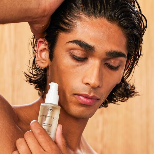 Rituel soin cheveux INNERSENSE pour cuir chevelu équilibré et éclat.