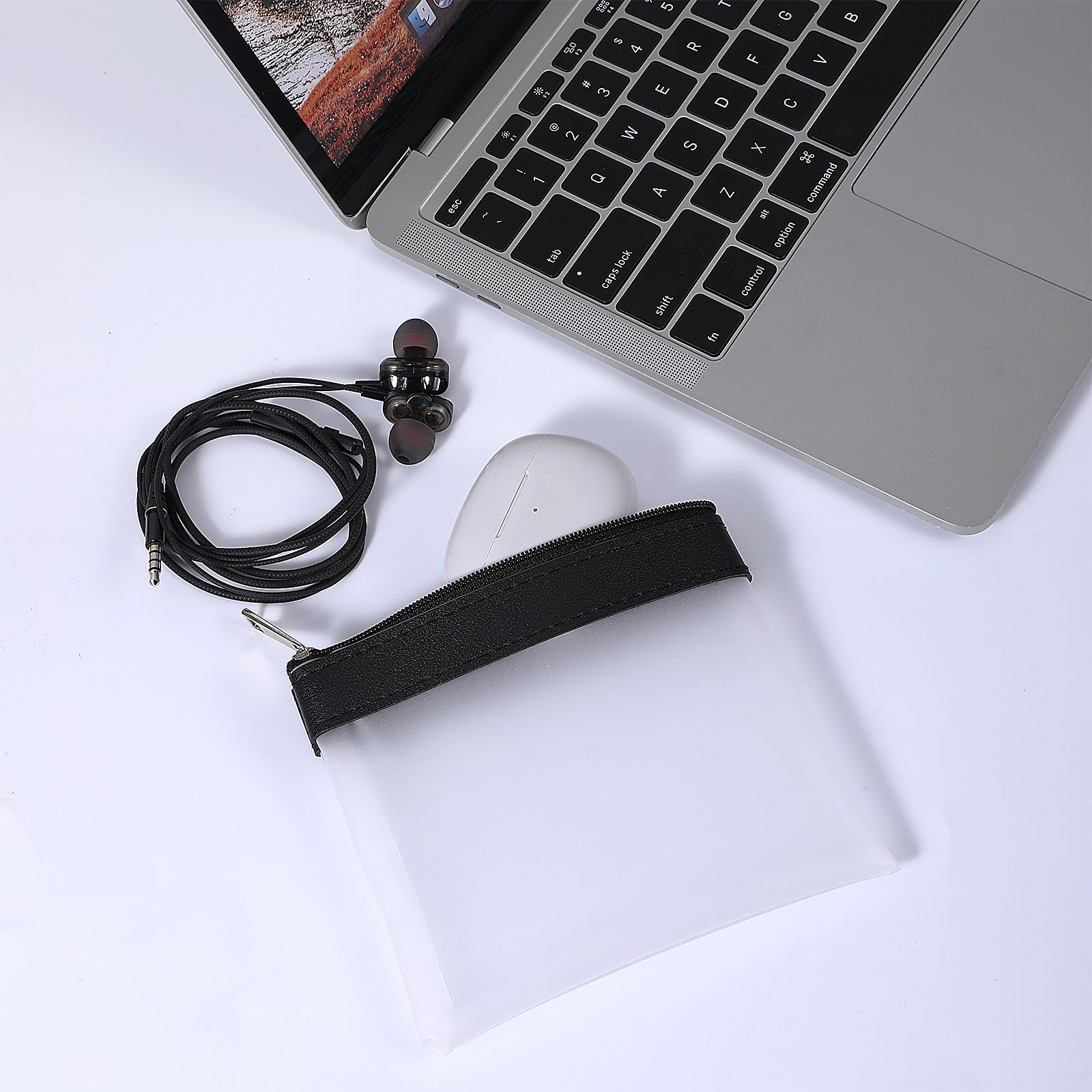 InnoHHustle estuche transparente, perfecto para organización diaria.