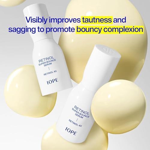 Aplicación de IOPE Retinol Super Bounce Serum para piel más firme.