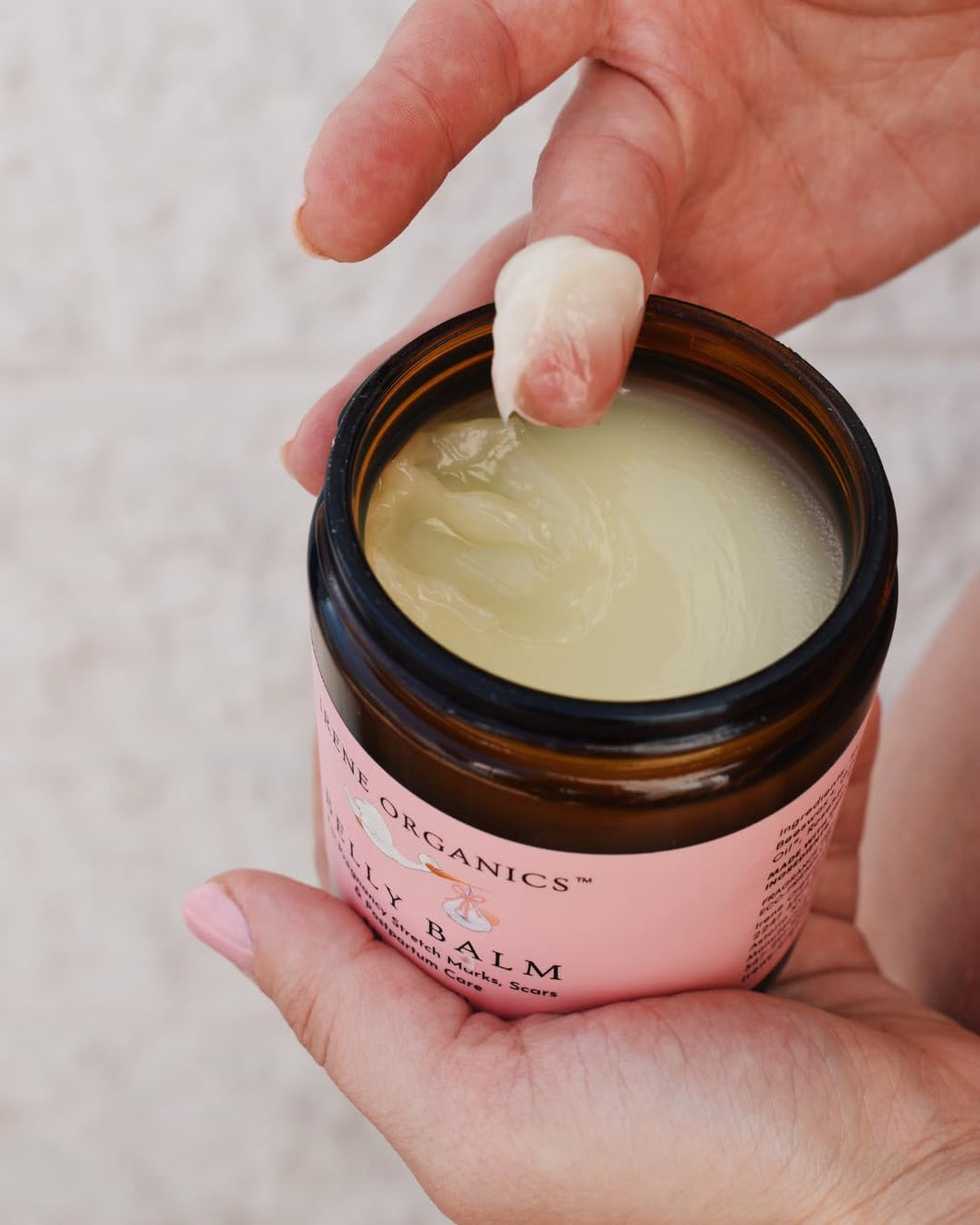 Irene Organics producto premiado, marca de cuidado postpartum de confianza.