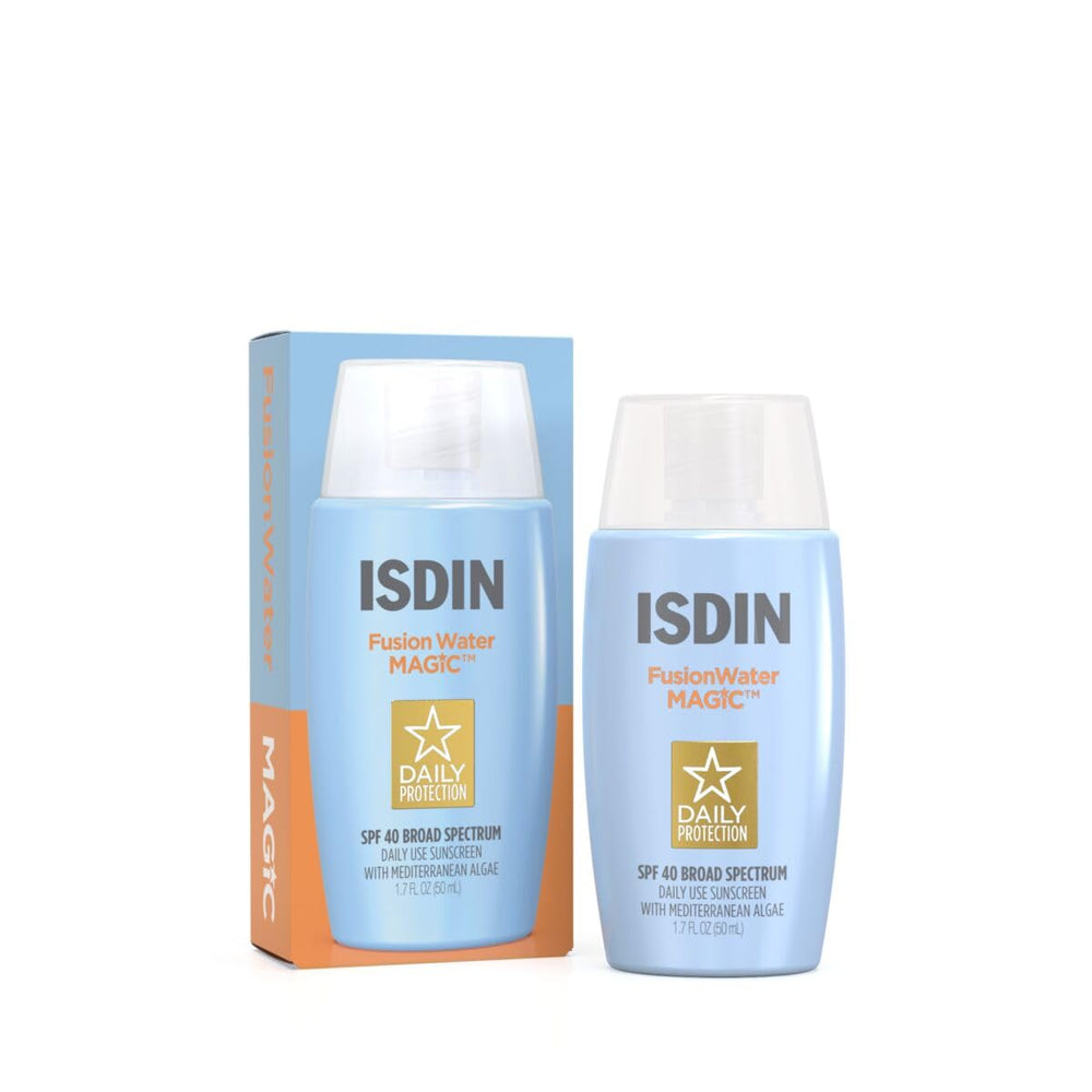 ISDIN Fusion Water MAGIC bote de 50 ml, textura ultraligera para uso diario.