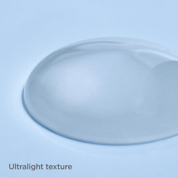 Concentrado Hialurónico ISDIN, textura gel-agua, sensación fresca al aplicar.
