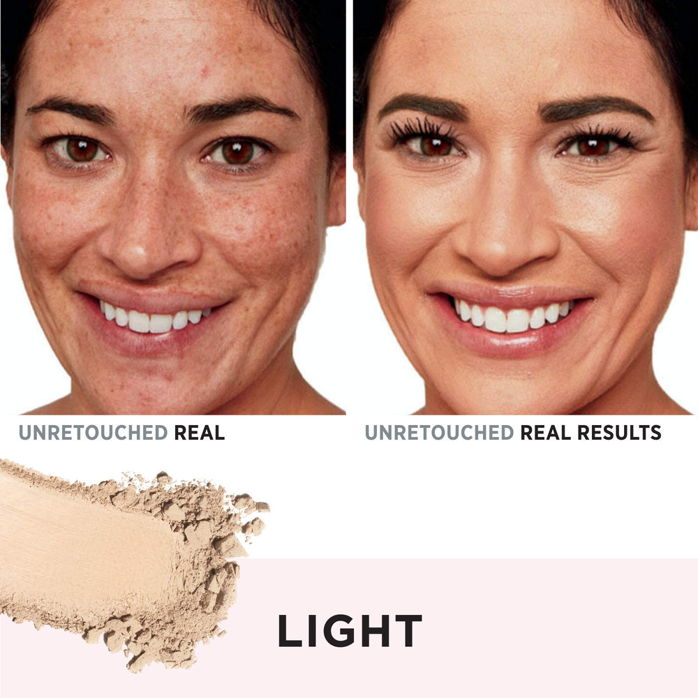 Application au pinceau avec IT Cosmetics CC+ Airbrush Poudre pour un fini soigné.