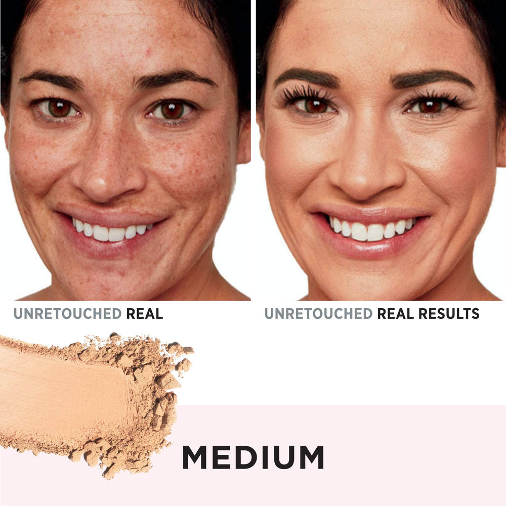 IT Cosmetics CC+ Airbrush Perfecting Powder closeup montrant le fini floutant.