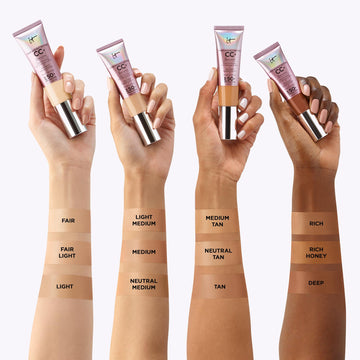 IT Cosmetics CC+ Illumination: SPF 50 para protección diaria
