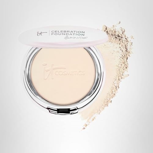 Look diario con acabado iluminado y duradero gracias a Celebration Foundation Illumination.