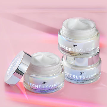 IT Cosmetics Secret Sauce – envase vegano y libre de fragancia para piel sensible.