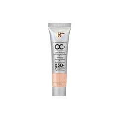 IT Cosmetics CC+ Travel, botella con bomba, hidratación y cobertura duradera para el tono natural.