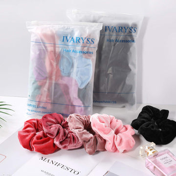 IVARYSS acabado suave en terciopelo negro para peinados elegantes.