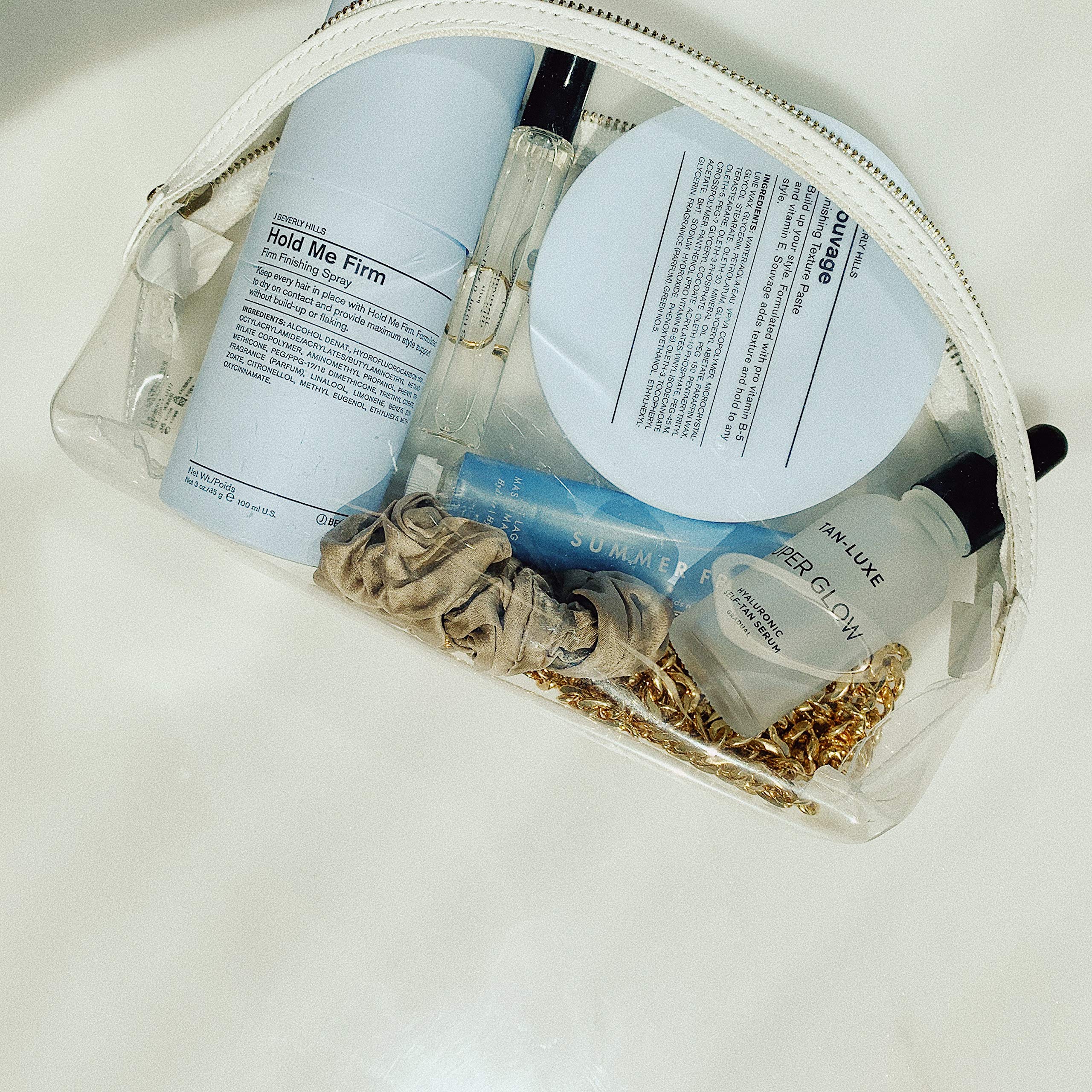 Vitamina E incluida cuida el cabello mientras define la separación.