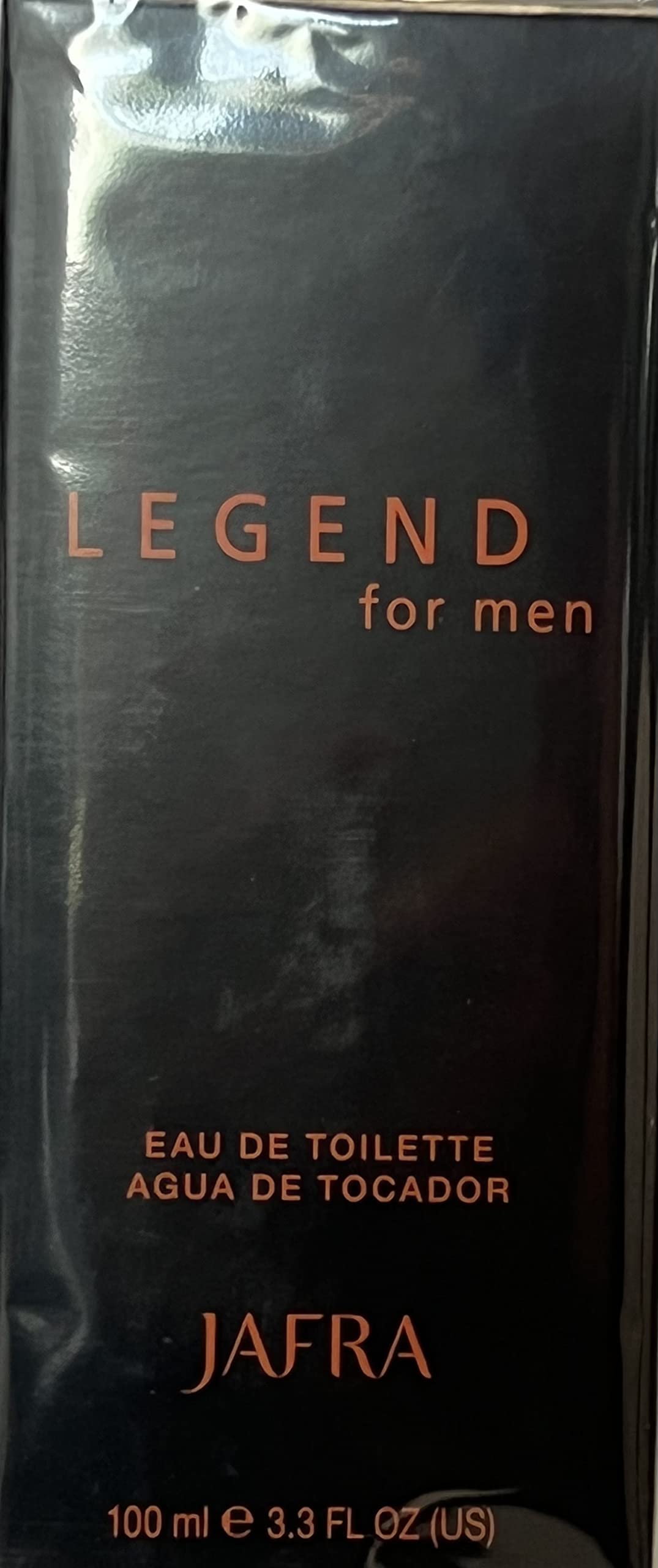 Jafra Legend for Men lifestyle scene suggesting evening confidence
