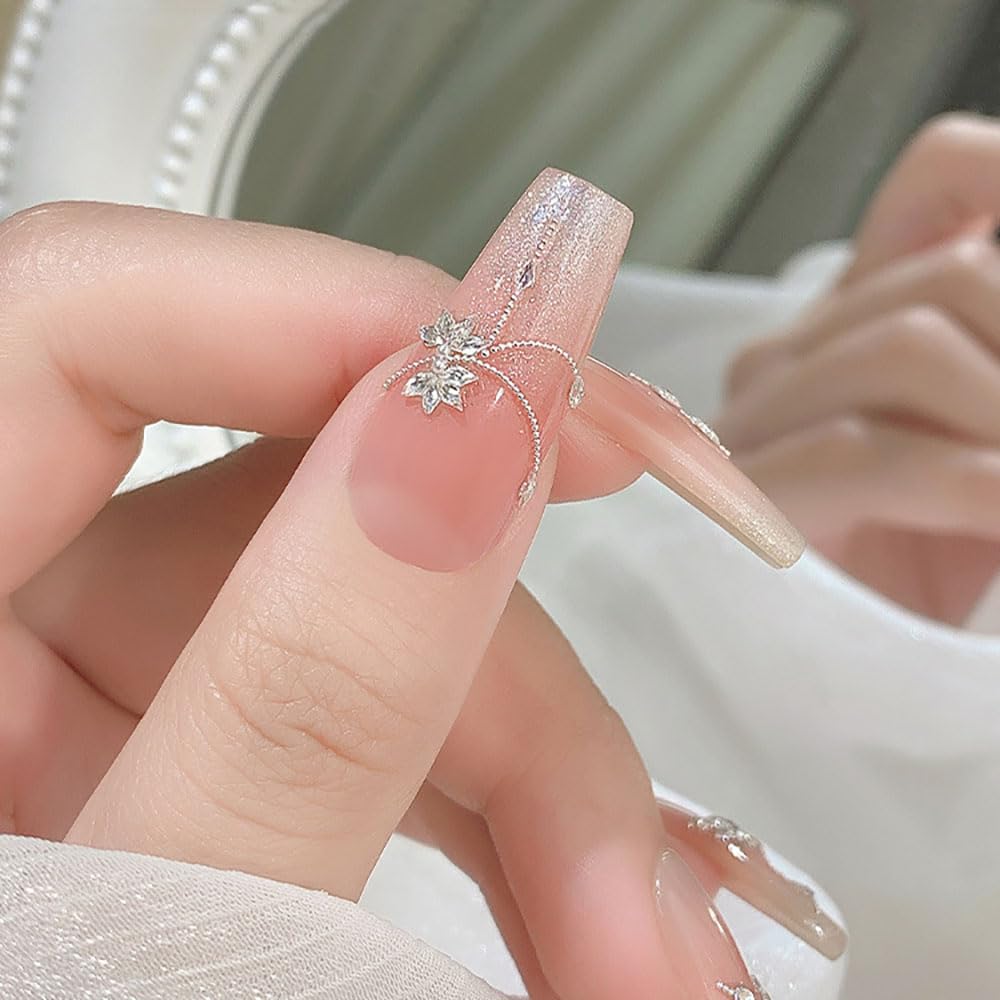 Jaliya decoraciones para uñas con rombos zircon plata 1,5x3 mm.
