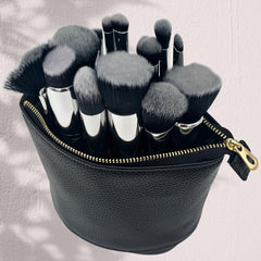 JAZD estuche maquillaje portátil ofrece organización eficiente durante salidas.