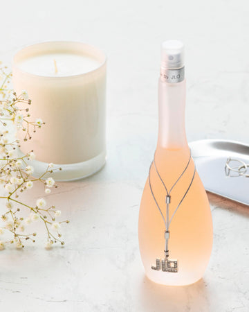 Jennifer Lopez Glow packaging box, premium gift-ready presentation.