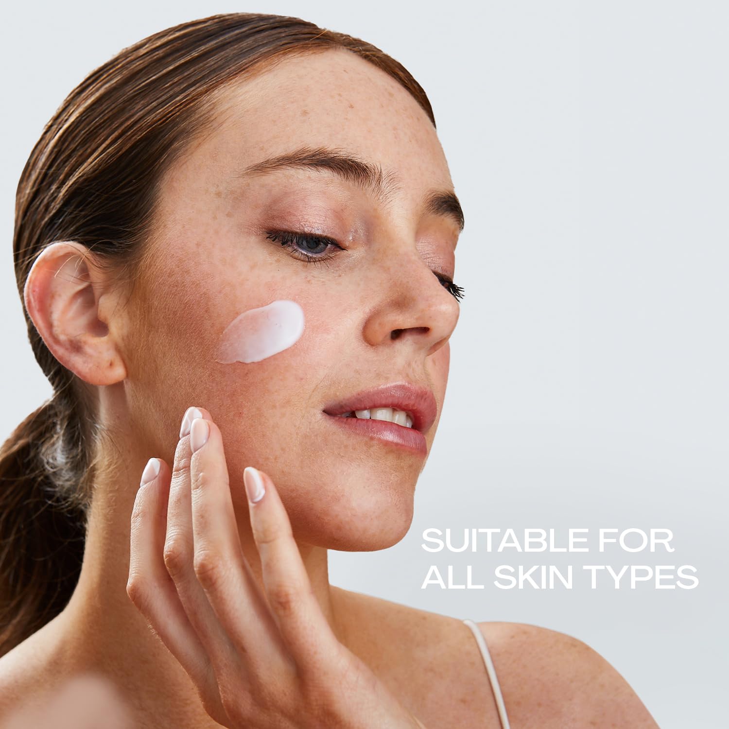 Empaque compacto de JESS BEAUTY C Bomb, ideal para viaje.