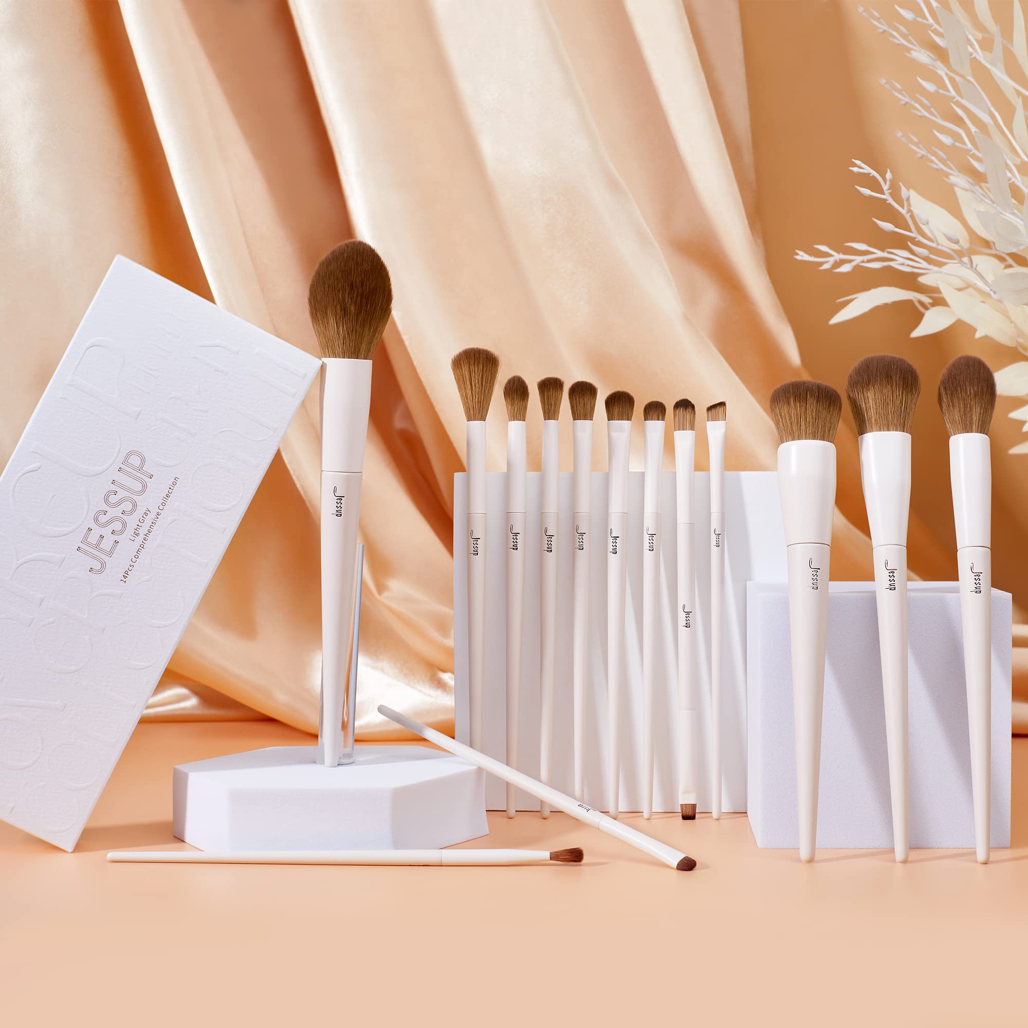 Sombras y delineado con brochas Jessup para difuminado suave