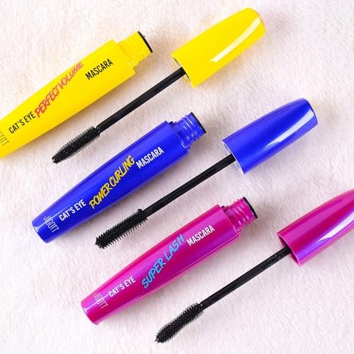 Jigott Cat's Eye Perfect Volume Mascara: ojos glamorosos gracias al volumen desde la raíz.