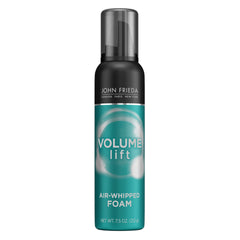 John Frieda Volume Lift espuma batida al aire en envase, aporta cuerpo ligero.
