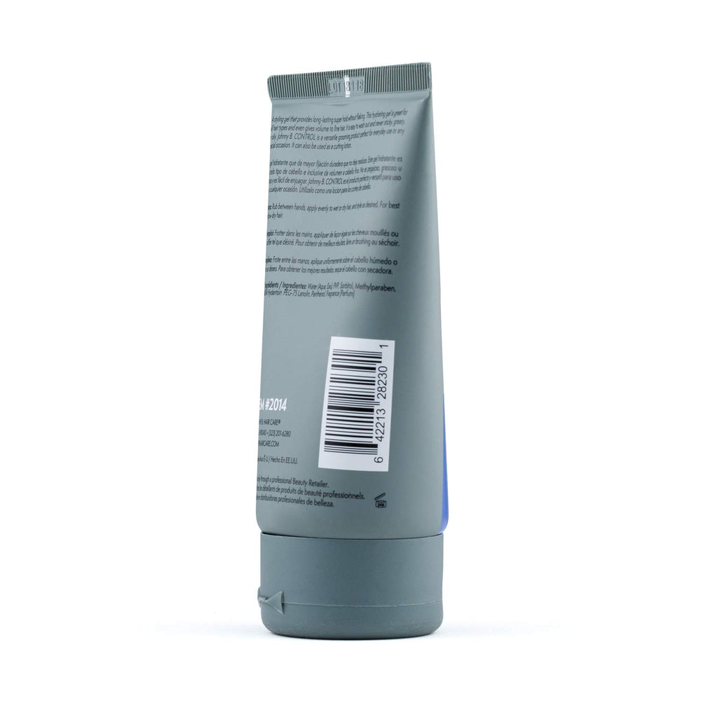 JOHNNY B. Control Gel siendo aplicado con las manos para un peinado uniforme.
