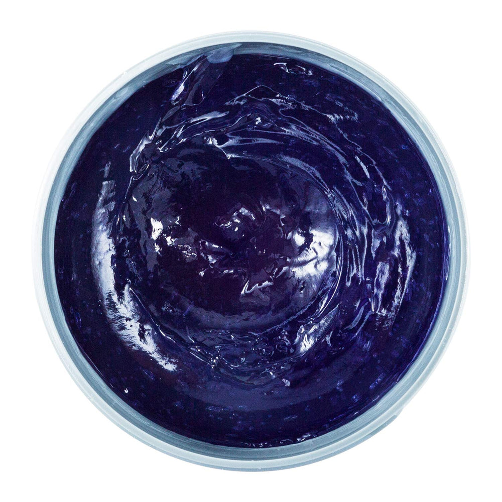 JOHNNY B. Control gel sin alcohol, acabado limpio y sin grasa visible.