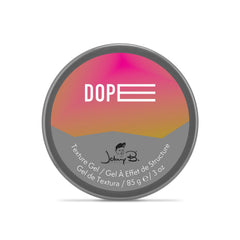 JOHNNY B. Dope Texture Gel permite moldear cabello dificil con acabado preciso.