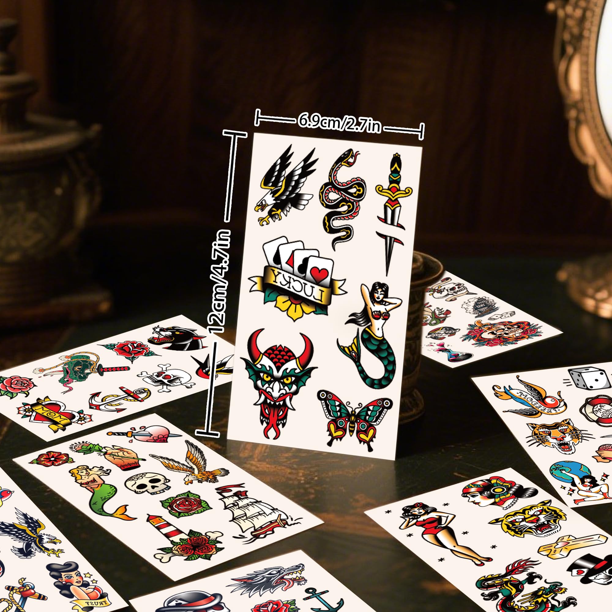 JoyfulGlam tatuaje retro serpiente: diseño audaz para looks atrevidos.